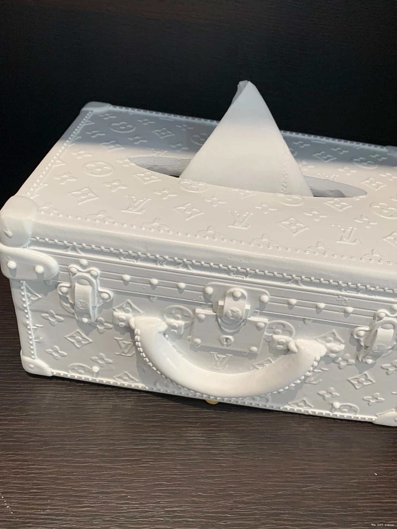 TISSUE LV CUSTOM BOX COVER 0803